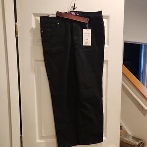 Gloria Vanderbilt Women's Black Straight Leg Jeans